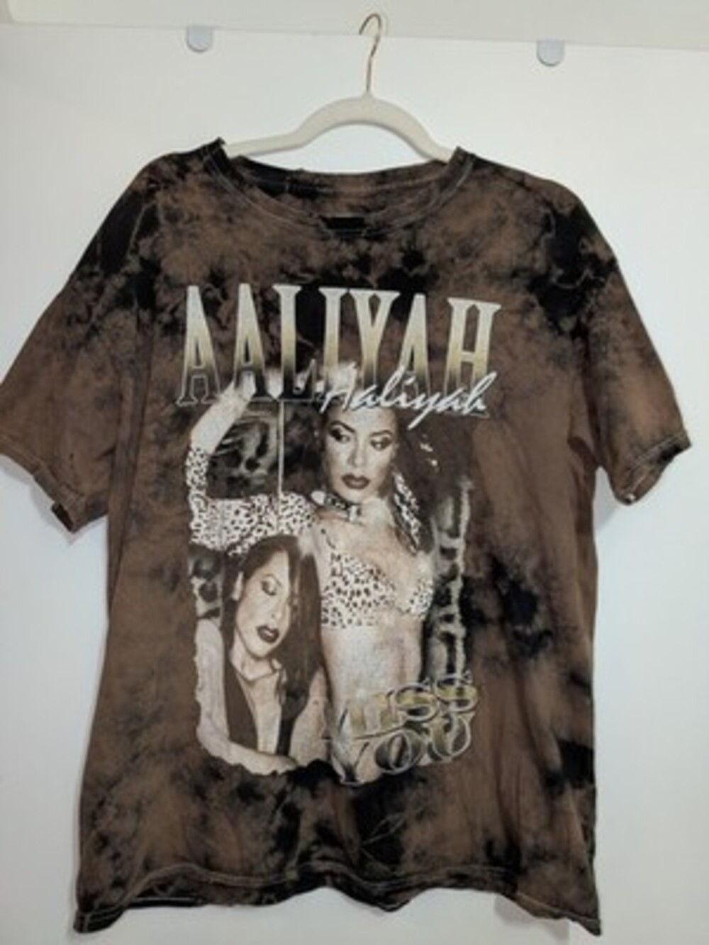 Aaliyah T-Shirt Mens Size M Brown Tie Dye Miss You Graphic Print Distressed Tee